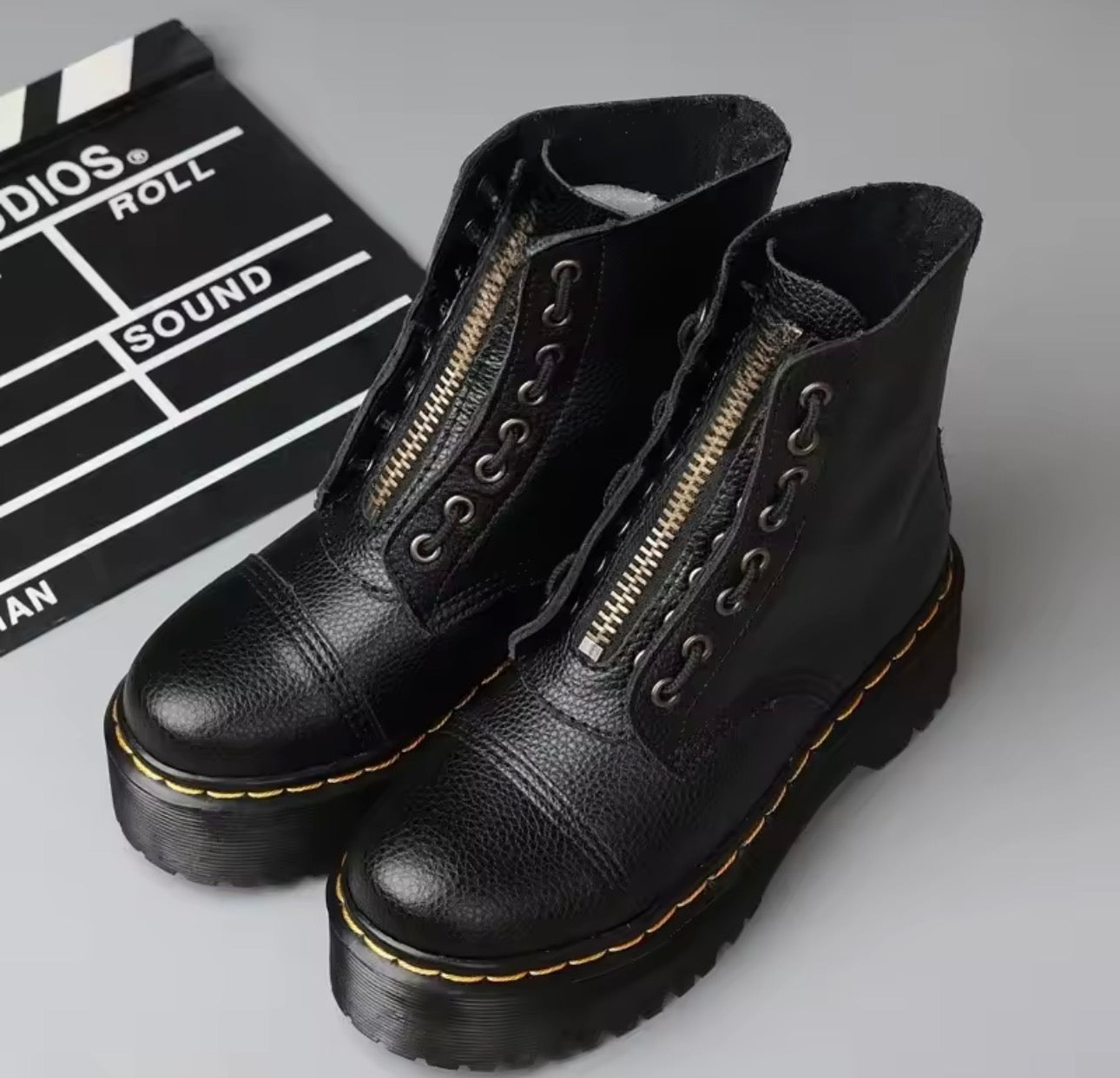 Stivali con plateau in vera pelle