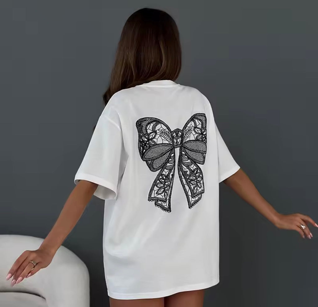 T-shirt a maniche corte con fiocco versatile