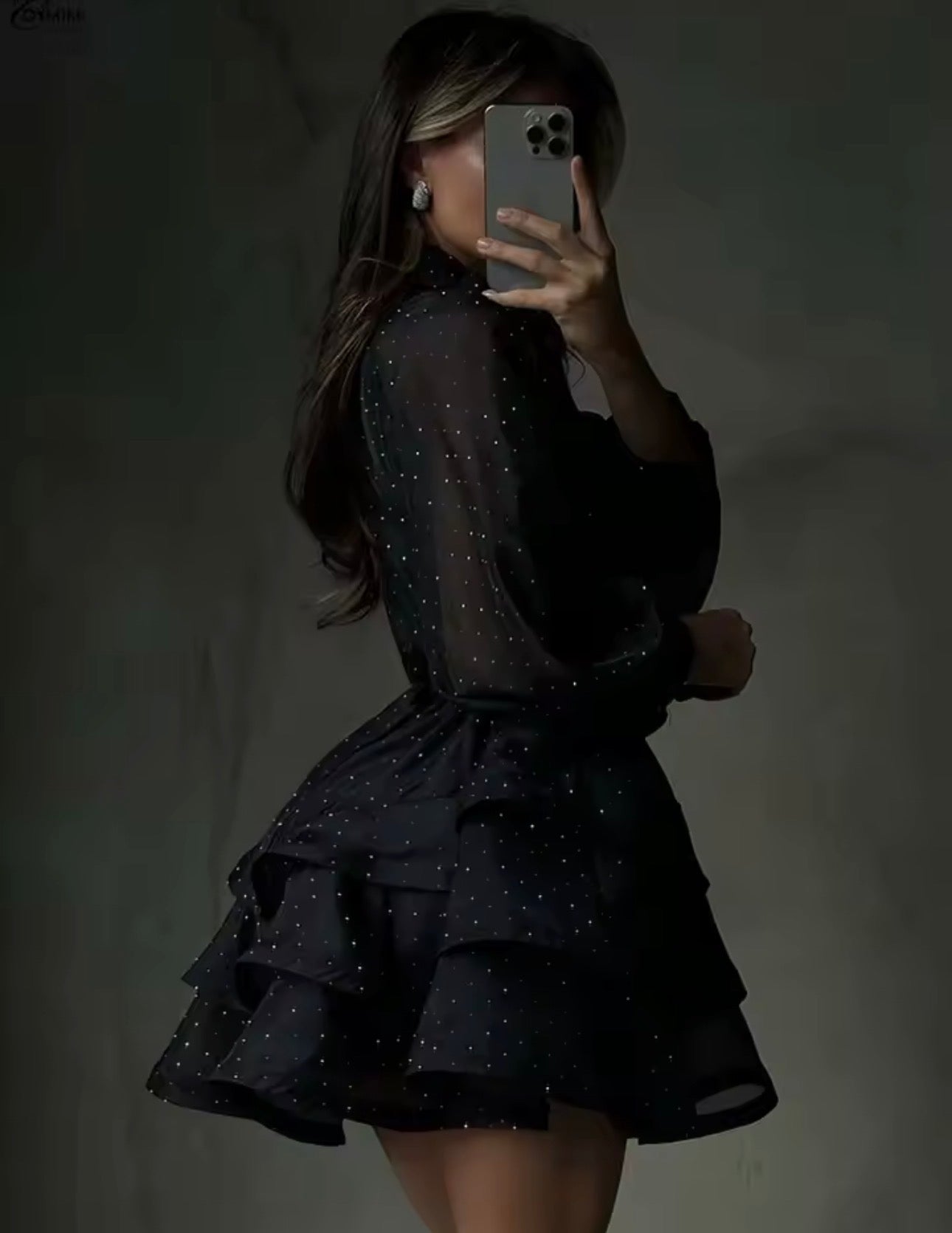 Abito da donna con strass neri