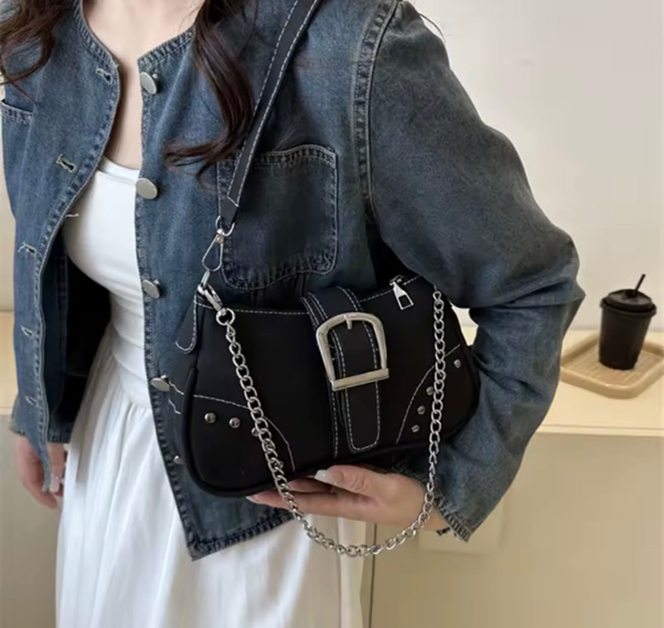 Borsa a tracolla con texture casual in tela