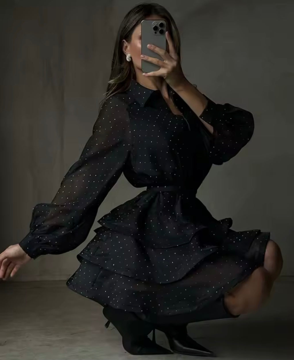 Abito da donna con strass neri