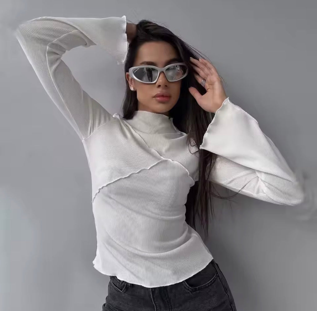 T-shirt a maniche lunghe da donna girocollo linea orlo irregolare maniche svasate lavorate a maglia autunno