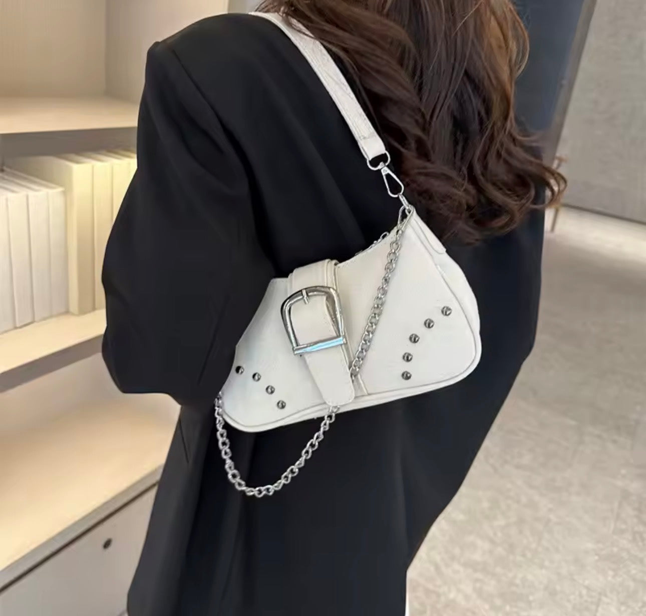 Borsa a tracolla con texture casual in tela