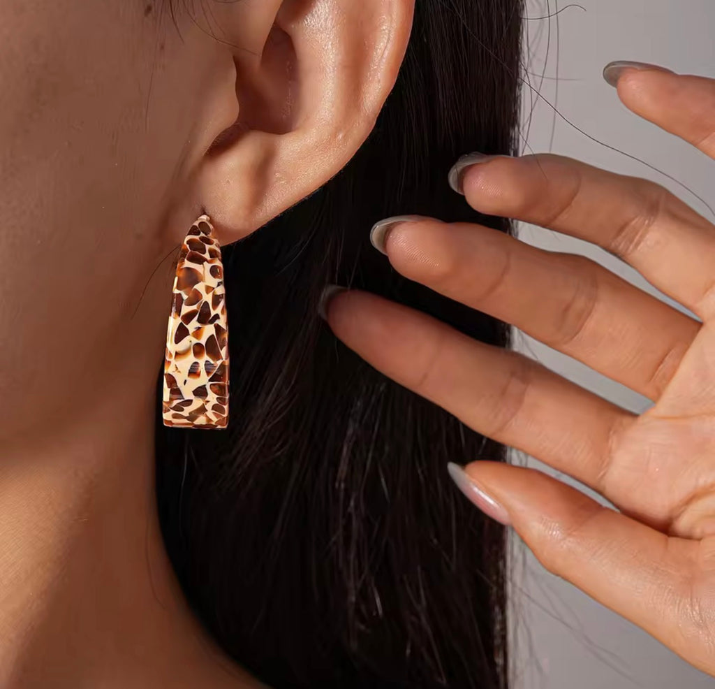 10 pezzi orecchini a cerchio in acrilico con stampa leopardata