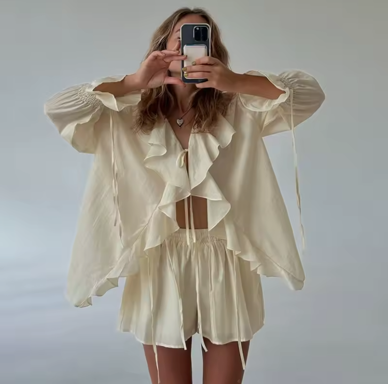Pantaloncini e camicia