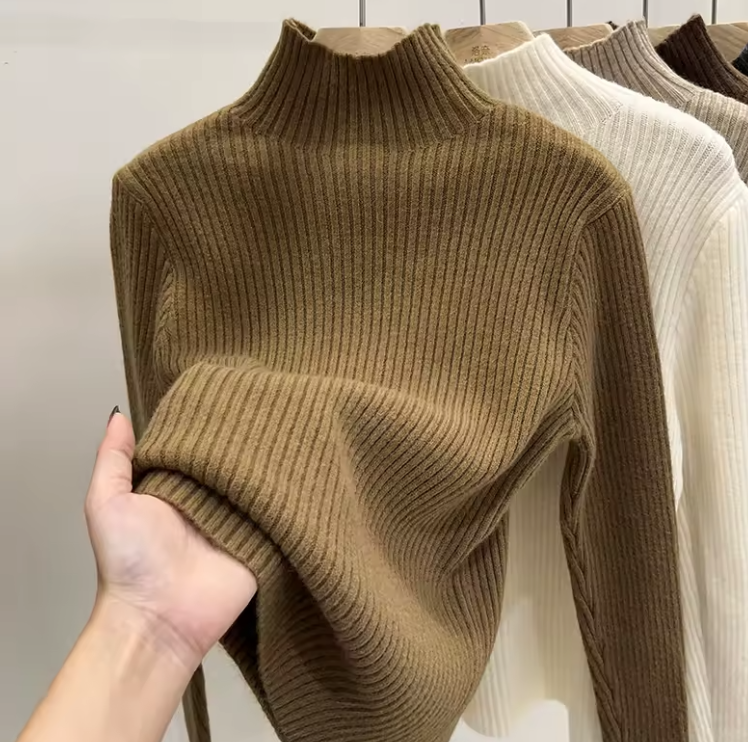 Maglione dolcevita lavorato a maglia caldo