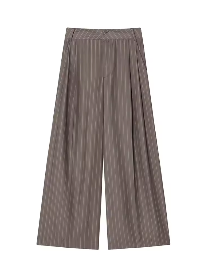 Blazer da donna con  pantaloni a gamba larga
