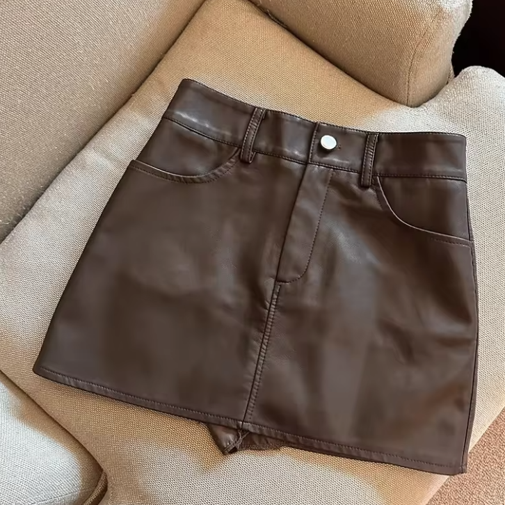 Minigonna nera a vita alta